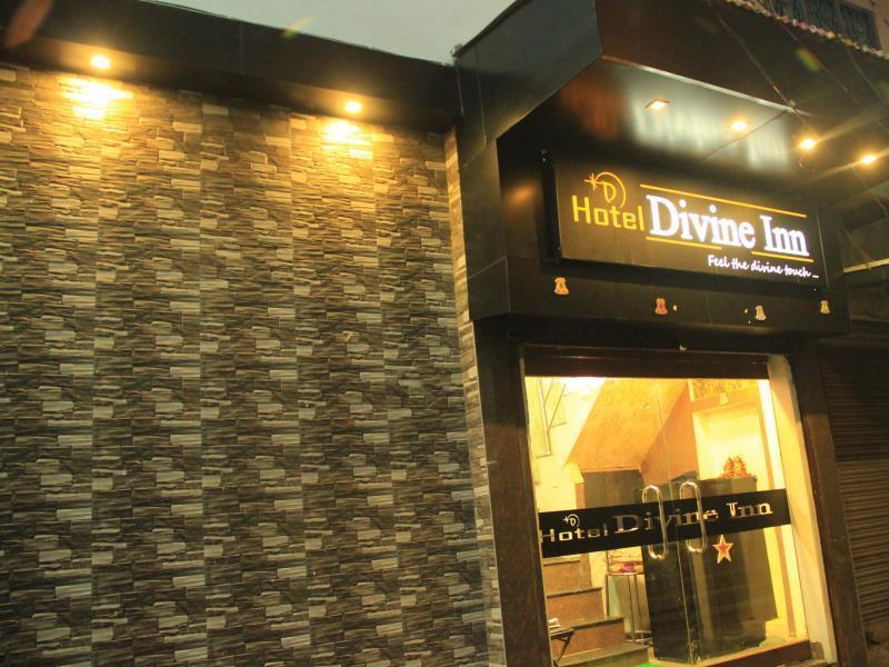 Hotel Divine Inn Варанаси Экстерьер фото